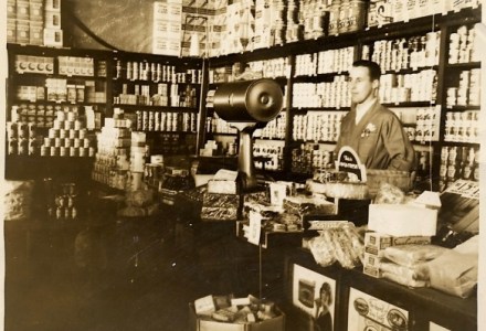 1912-grocery-store